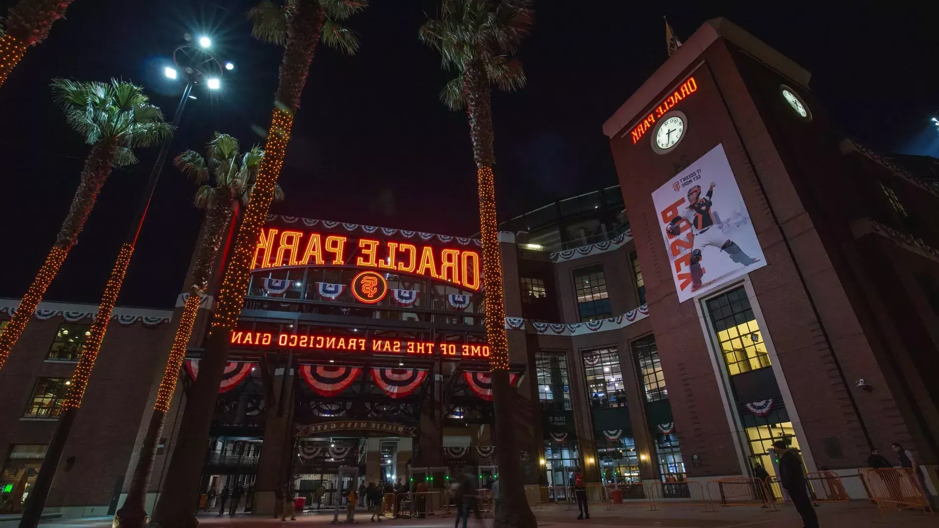 Eingang zum Willie Mays Plaza im Oracle Park