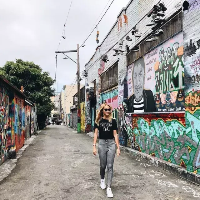 Bei Ihrem ersten Besuch im Mission District müssen Sie unbedingt einen Spaziergang durch die Clarion Alley machen.